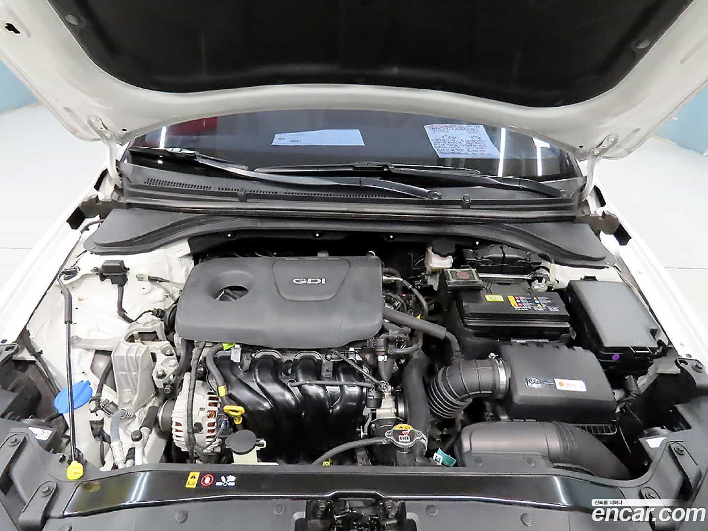 AVANTE Hyundai 2017.1-OPTION-024