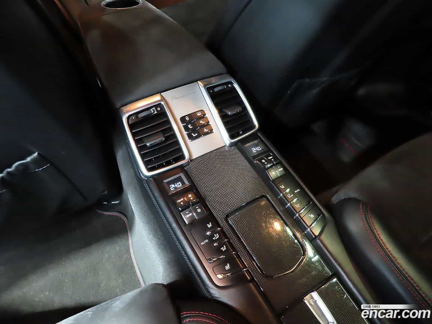 Panamera Porsche 2013.2-OPTION-017