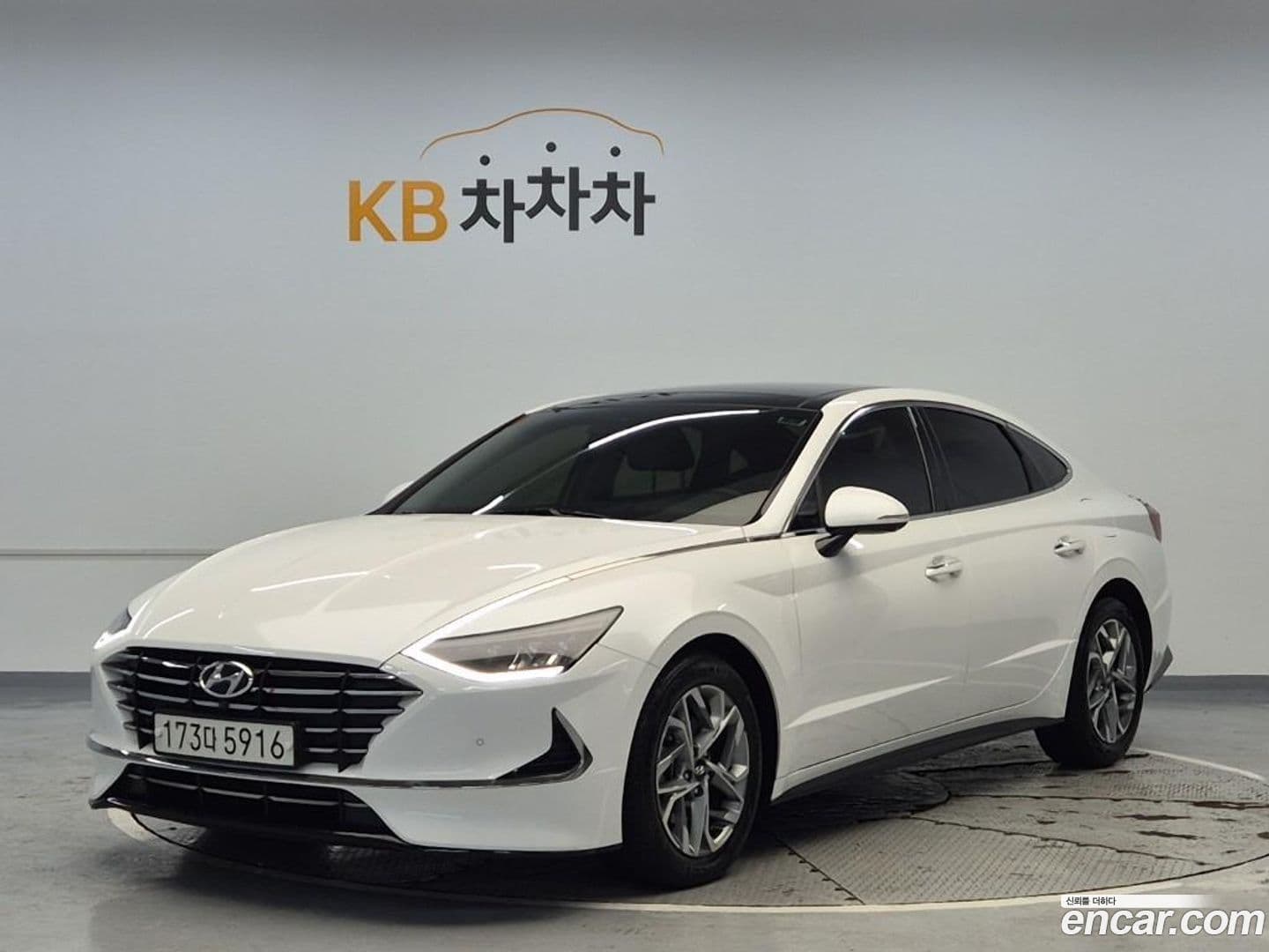 Main__Slider__Photo:Sonata Hyundai 2019.8-0