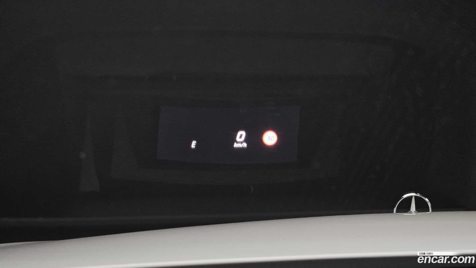 E-Class Mercedes-Benz 2016.7-OPTION-020