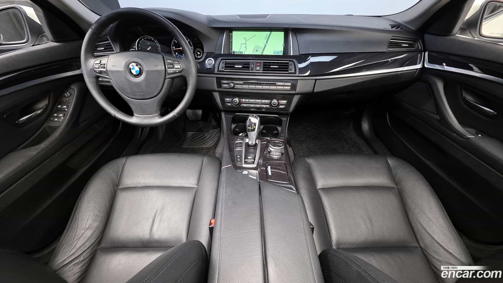 5-Series BMW 2014.4-INNER-007