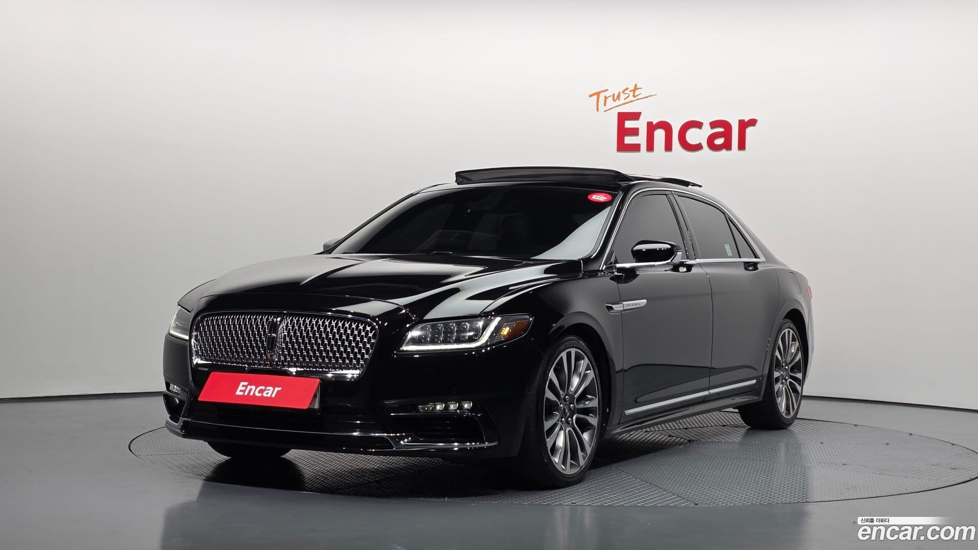 Main__Slider__Photo:Continental Lincoln 2016.11-0