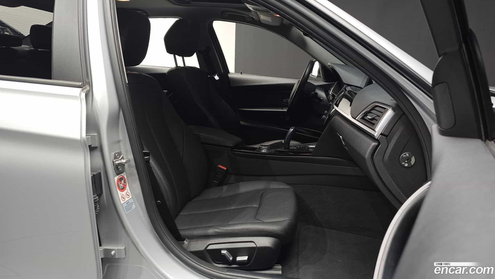 3-Series BMW 2015.11-INNER-010