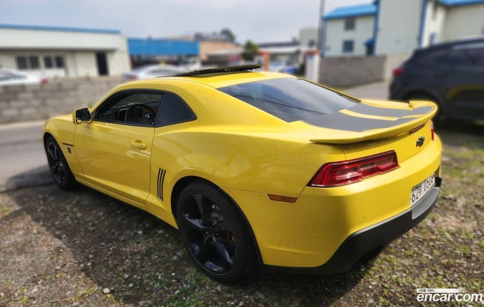 Camaro Chevrolet 2015.10-OUTER-004