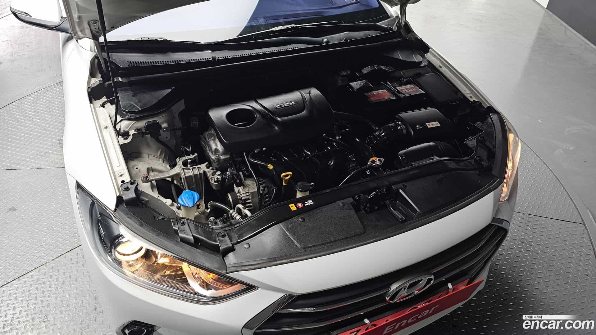 AVANTE Hyundai 2015.10-OUTER-006
