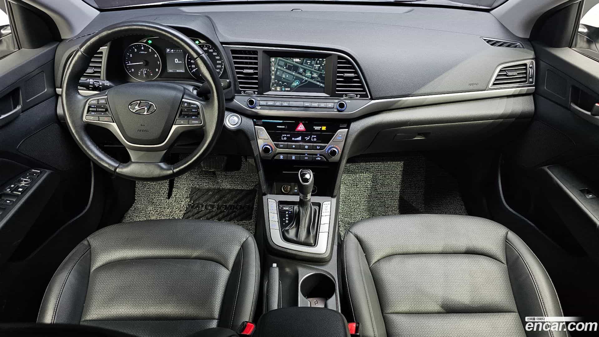 AVANTE Hyundai 2015.10-INNER-007