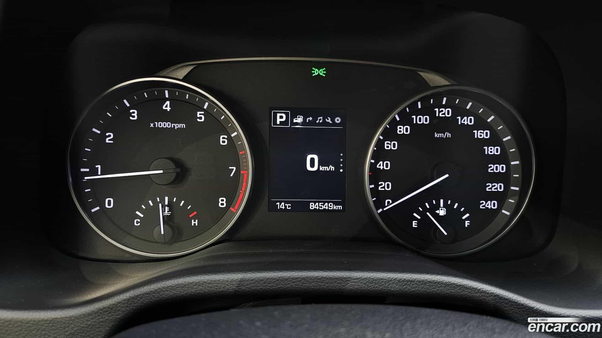 AVANTE Hyundai 2015.10-INNER-008