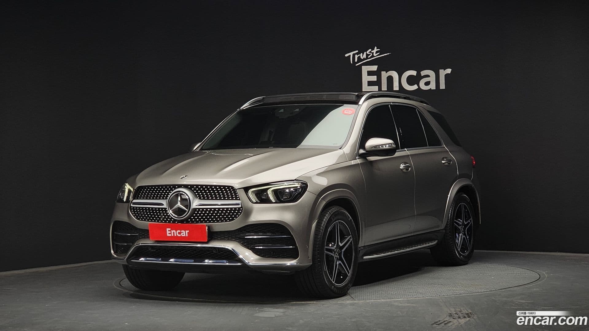Main__Slider__Photo:GLE-Class Mercedes-Benz 2021.3-0