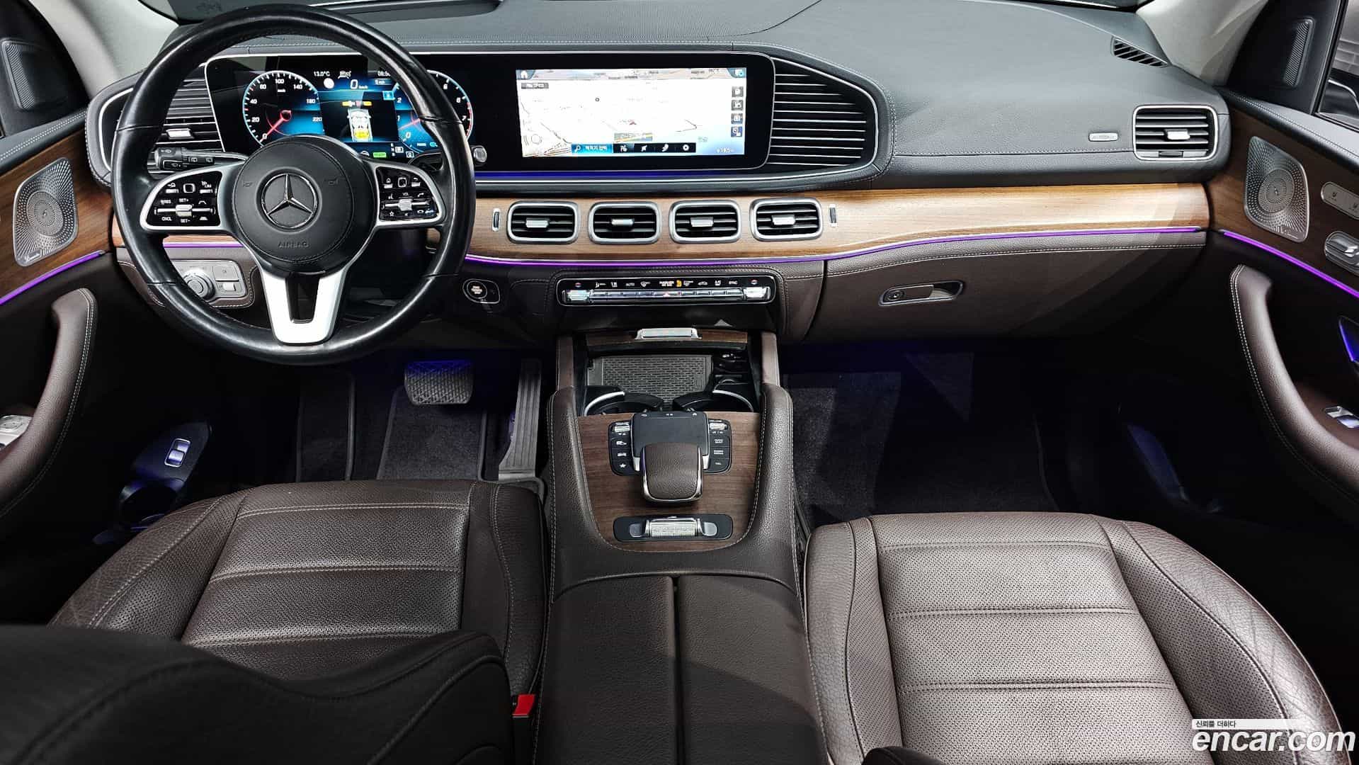 GLE-Class Mercedes-Benz 2021.3-INNER-007
