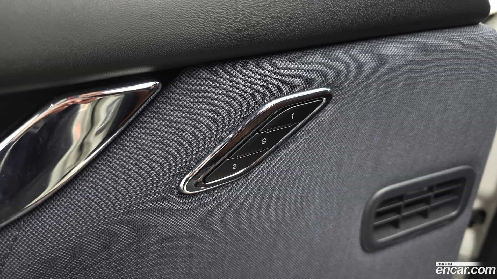 Quattroporte Maserati 2018.8-OPTION-021