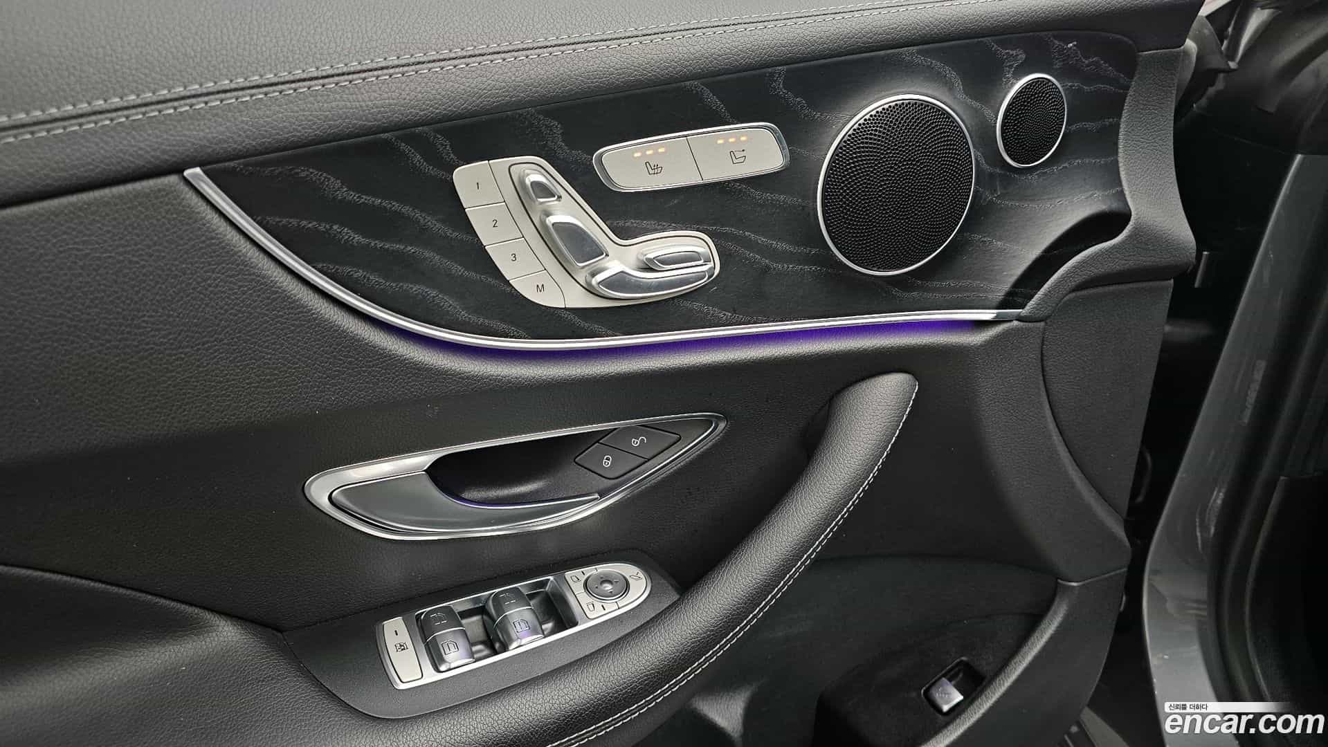E-Class Mercedes-Benz 2019.11-OPTION-023