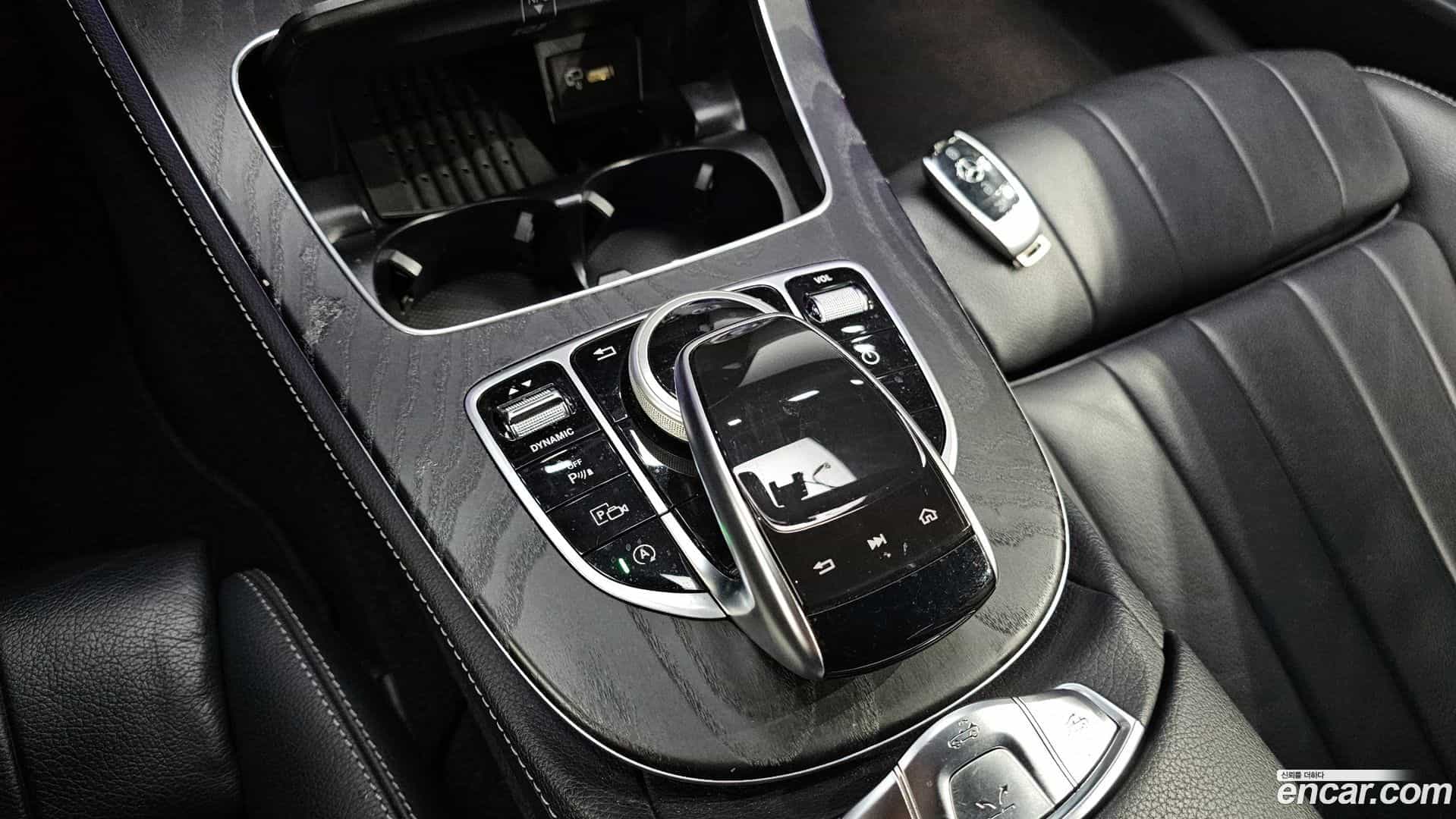 E-Class Mercedes-Benz 2019.11-INNER-036
