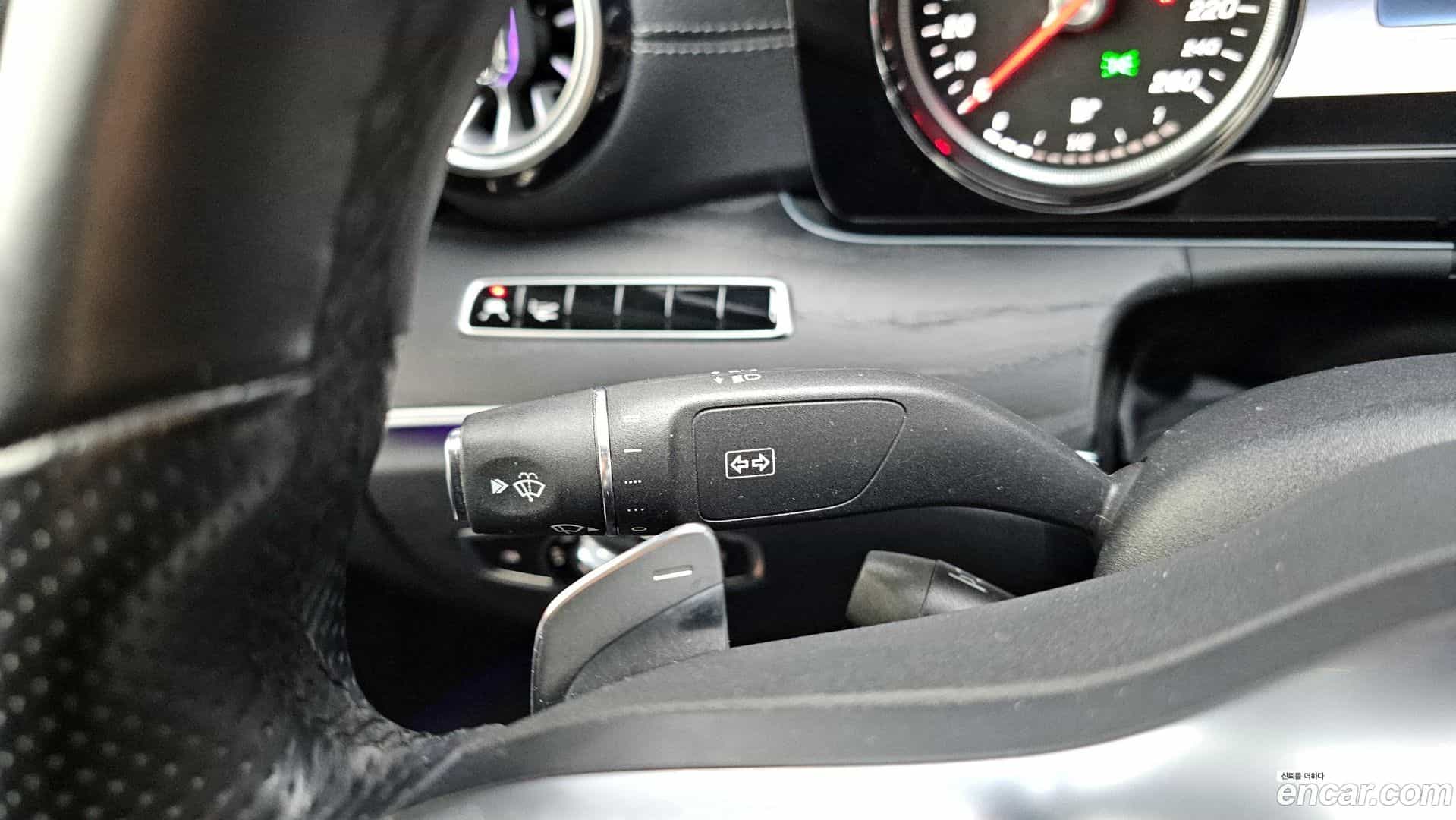 E-Class Mercedes-Benz 2019.11-OPTION-040