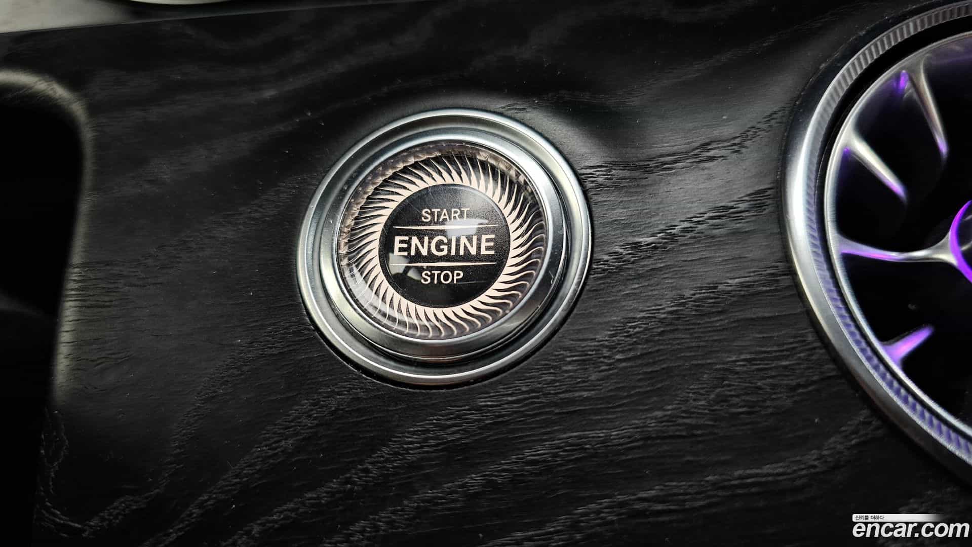 E-Class Mercedes-Benz 2019.11-OPTION-046