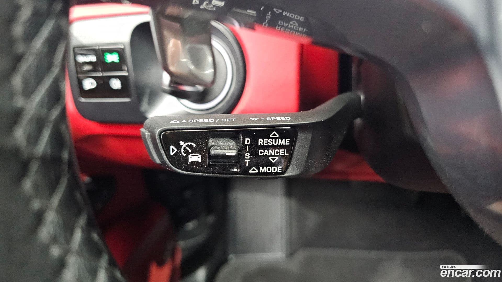 Main__Slider__Photo:Cayenne Porsche 2020.4-26