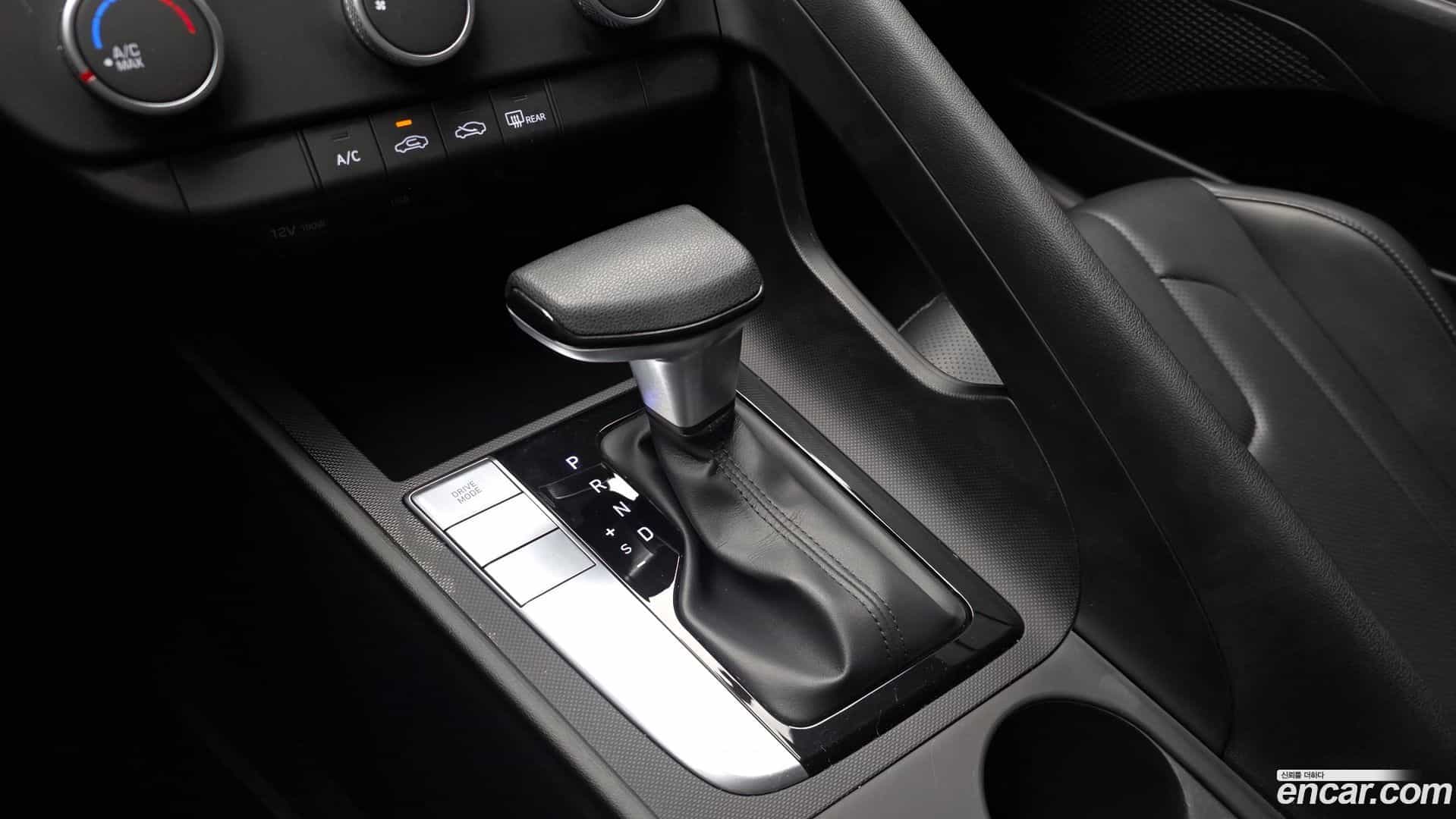 AVANTE Hyundai 2021.2-INNER-009