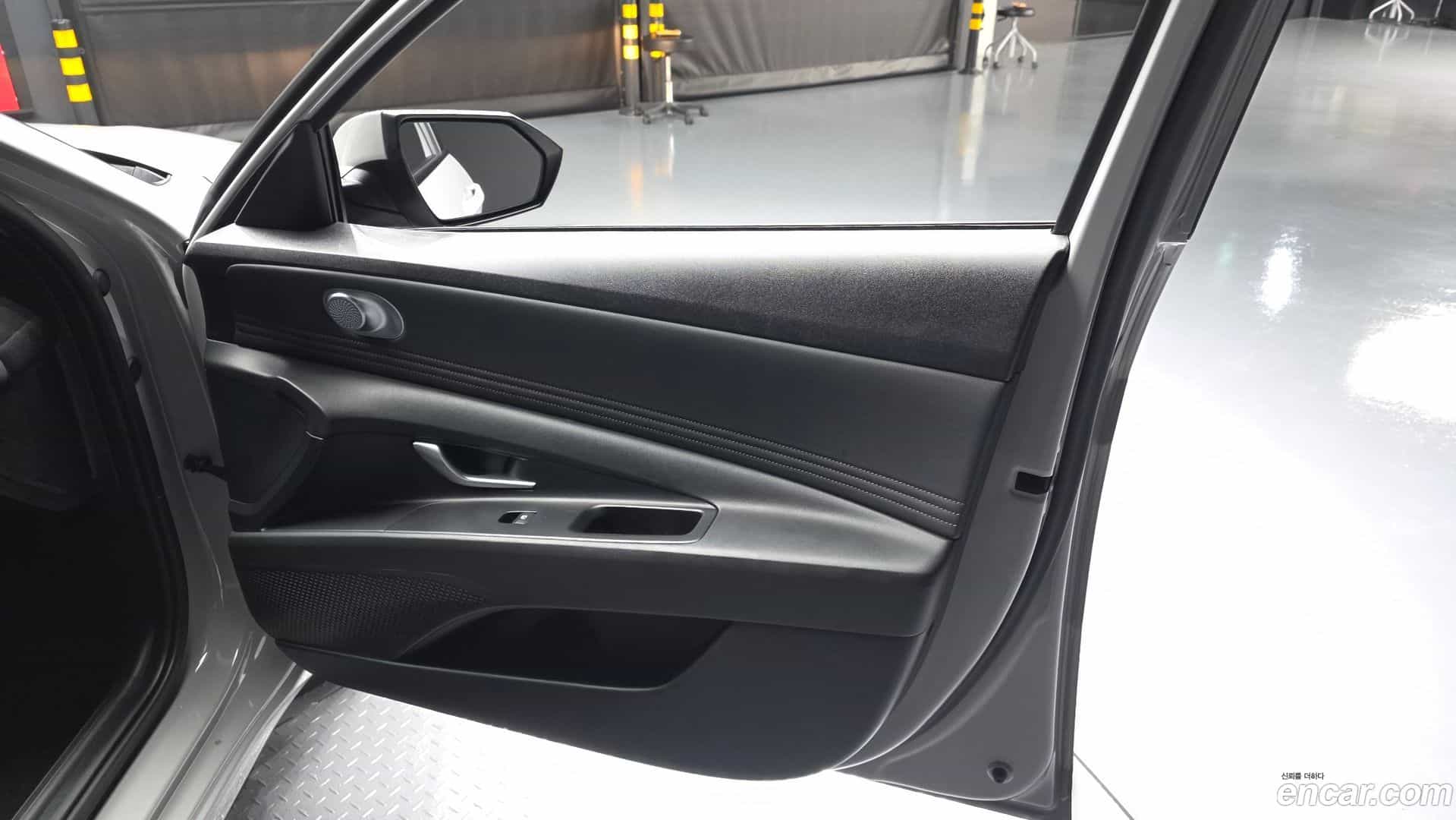 AVANTE Hyundai 2021.2-INNER-034