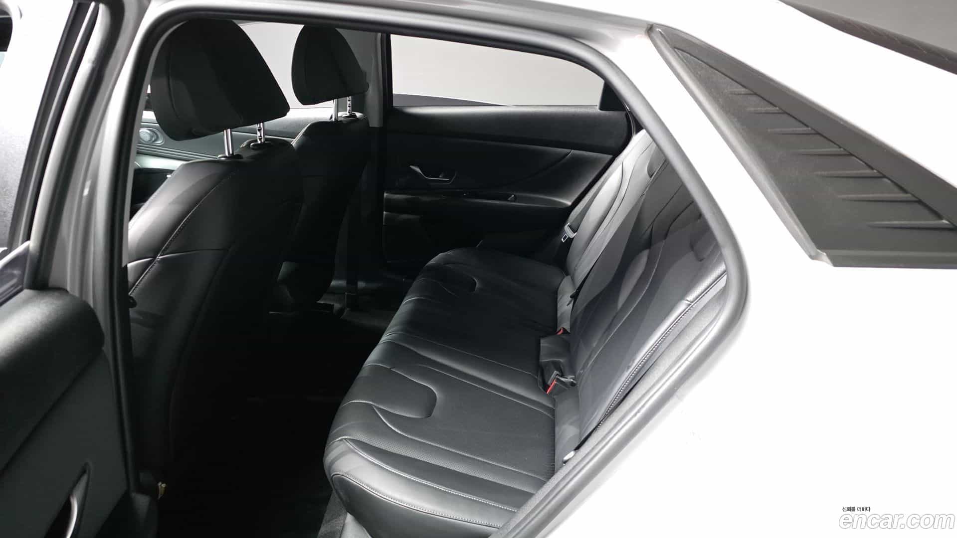 AVANTE Hyundai 2021.2-INNER-036