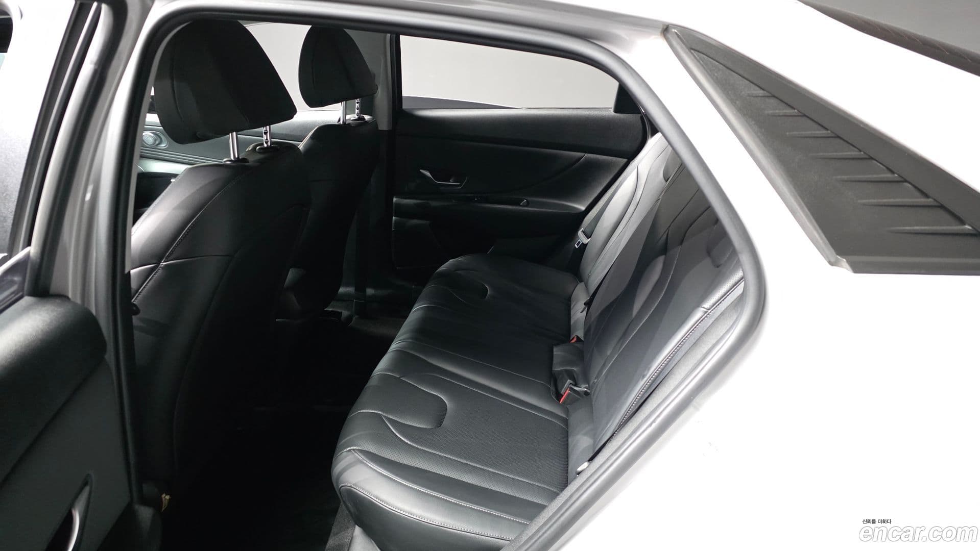 Main__Slider__Photo:AVANTE Hyundai 2021.2-25