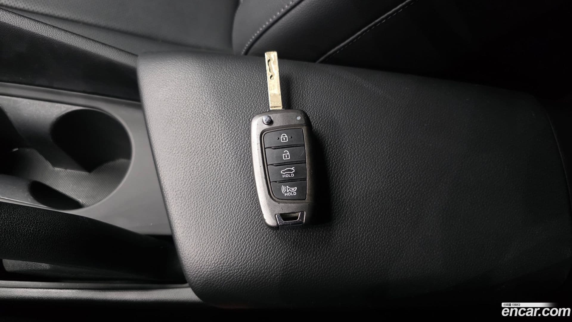 Main__Slider__Photo:AVANTE Hyundai 2021.2-26