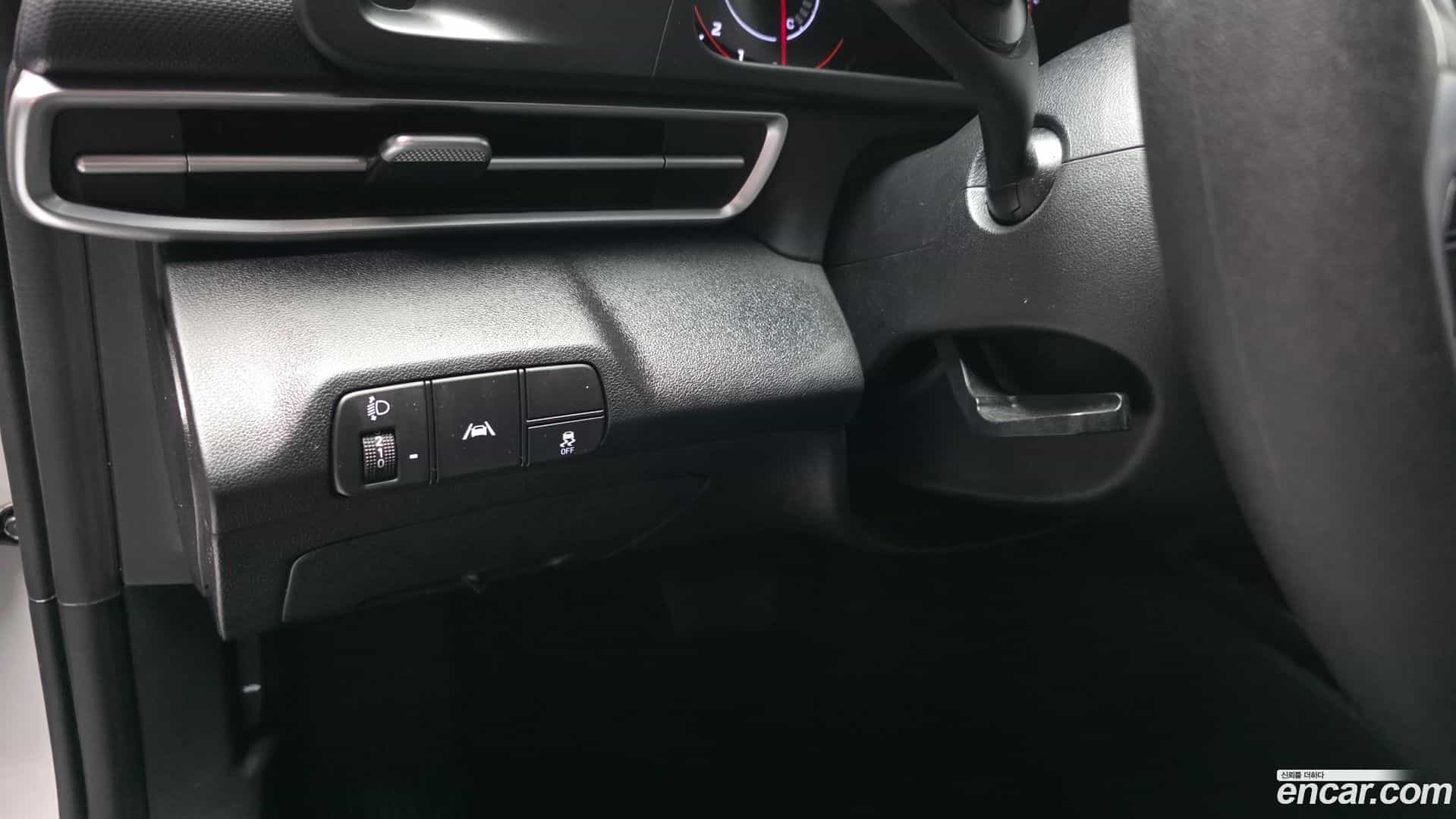 AVANTE Hyundai 2021.2-OPTION-042