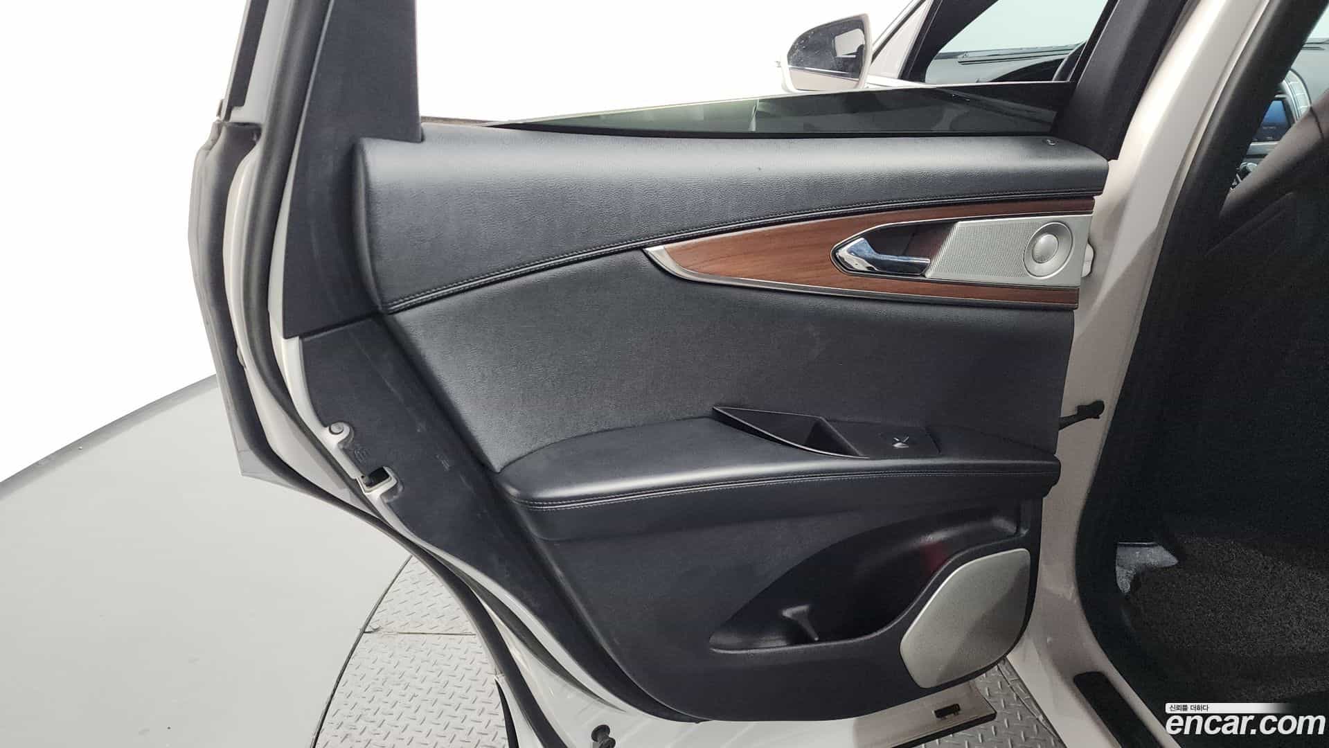 Nautilus Lincoln 2019.6-INNER-035