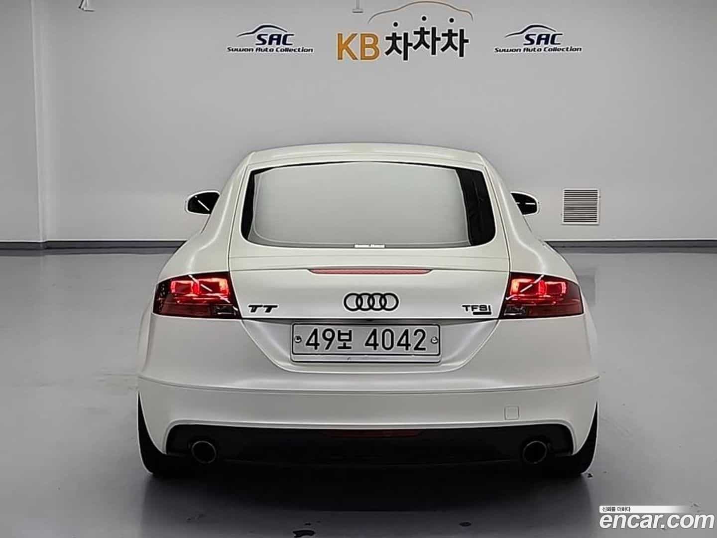 TT Audi 2012.2-OUTER-003