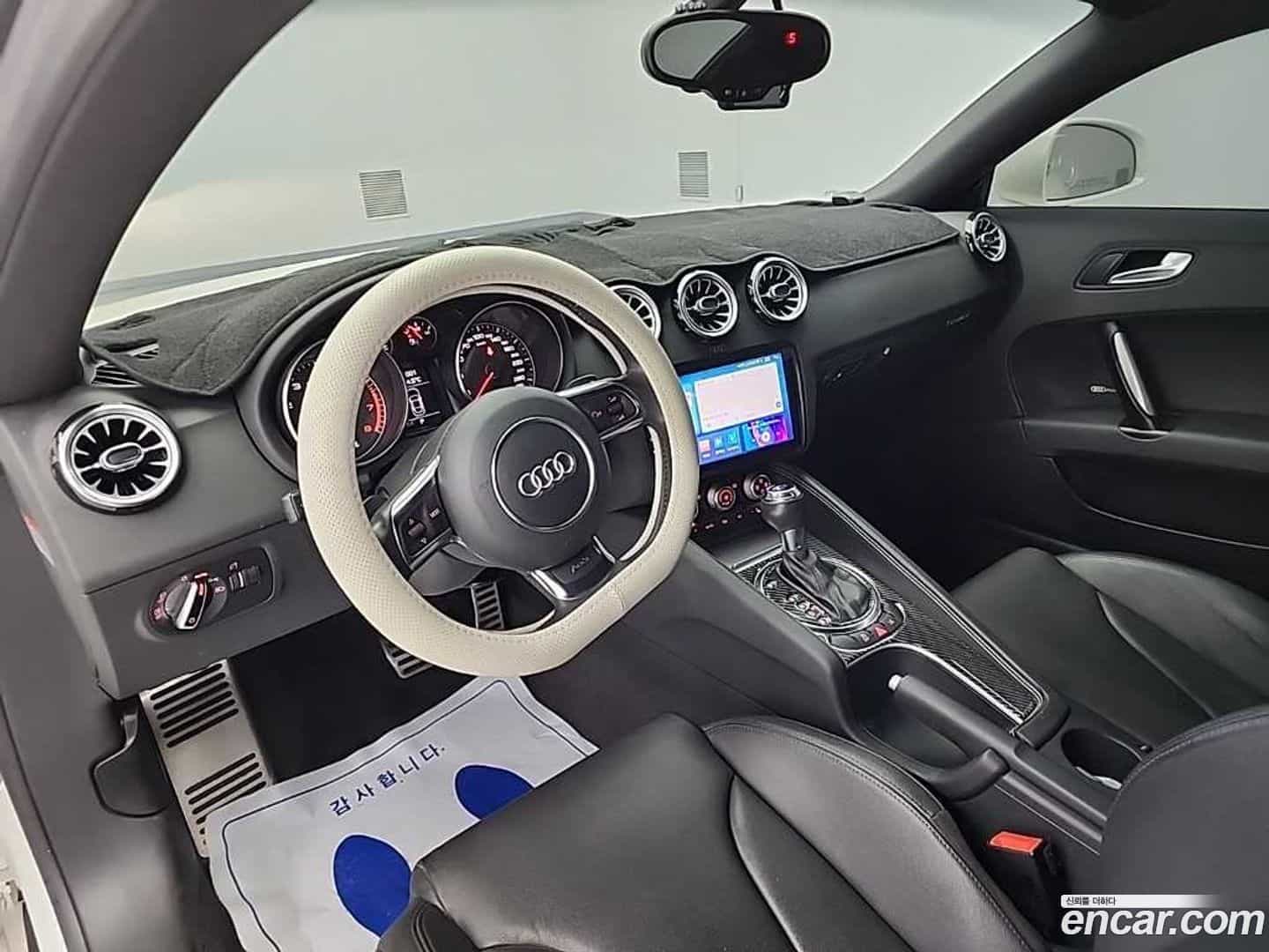 TT Audi 2012.2-INNER-007
