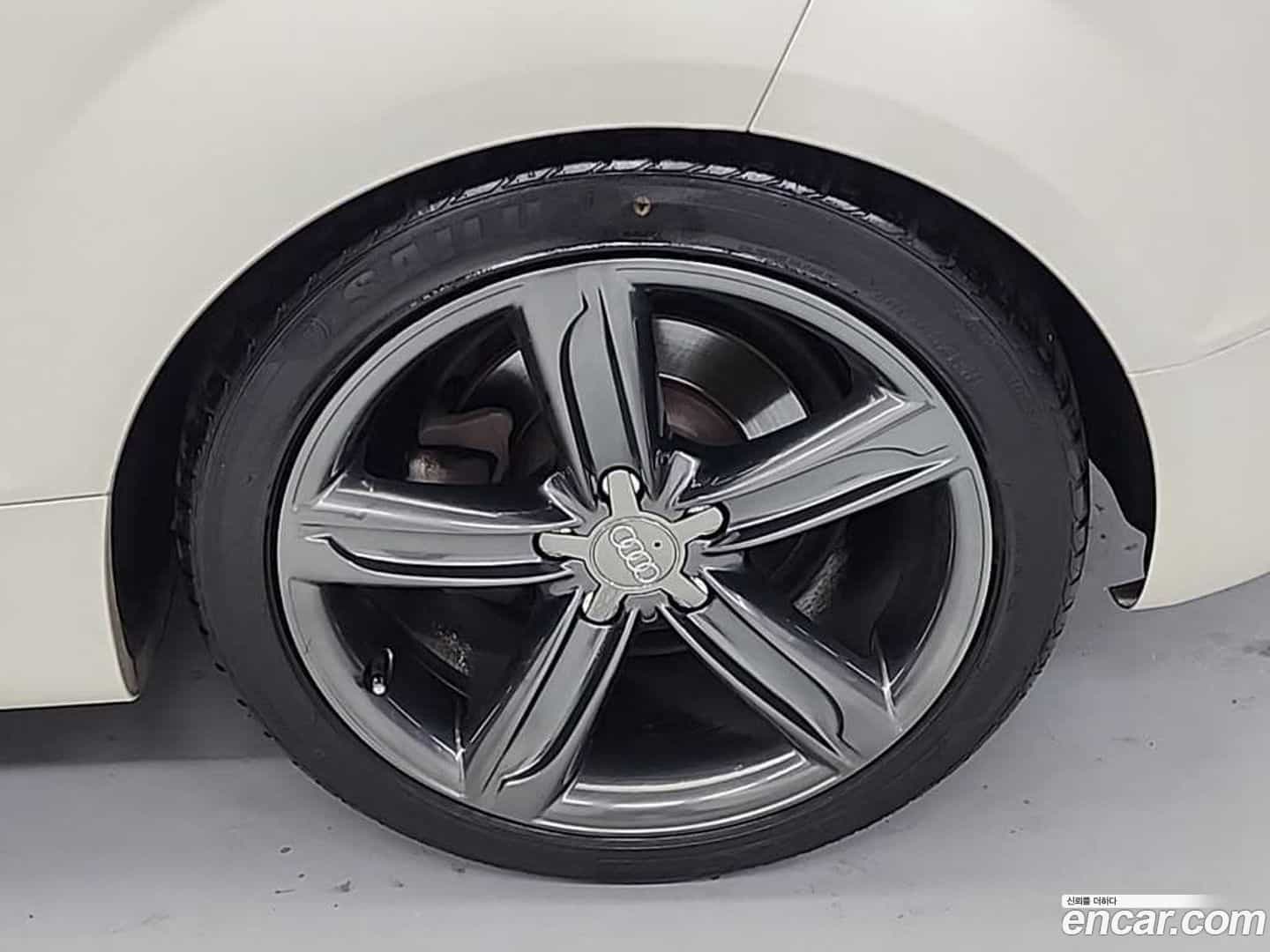 TT Audi 2012.2-OPTION-024