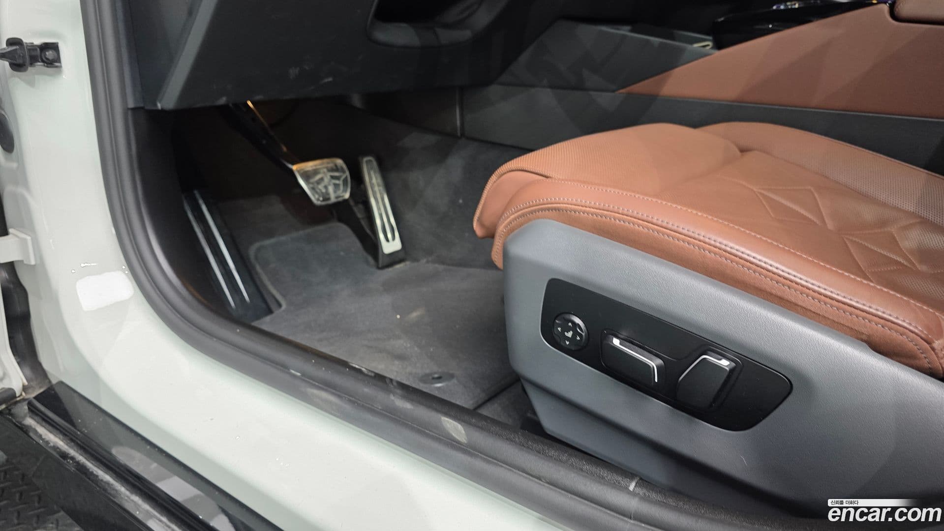 Main__Slider__Photo:5-Series BMW 2025.2-30