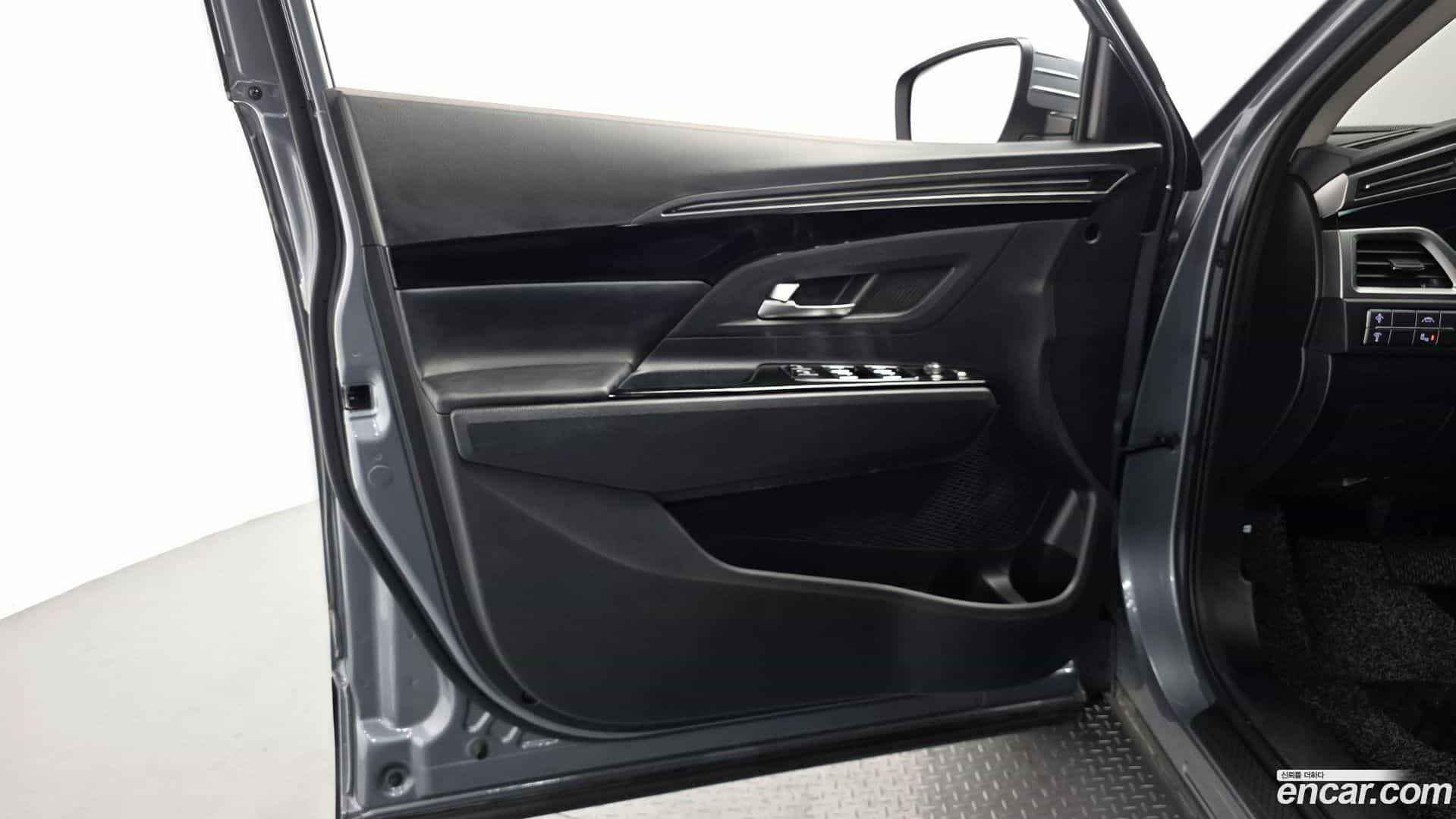 KORANDO KG Mobility 2020.6-INNER-034