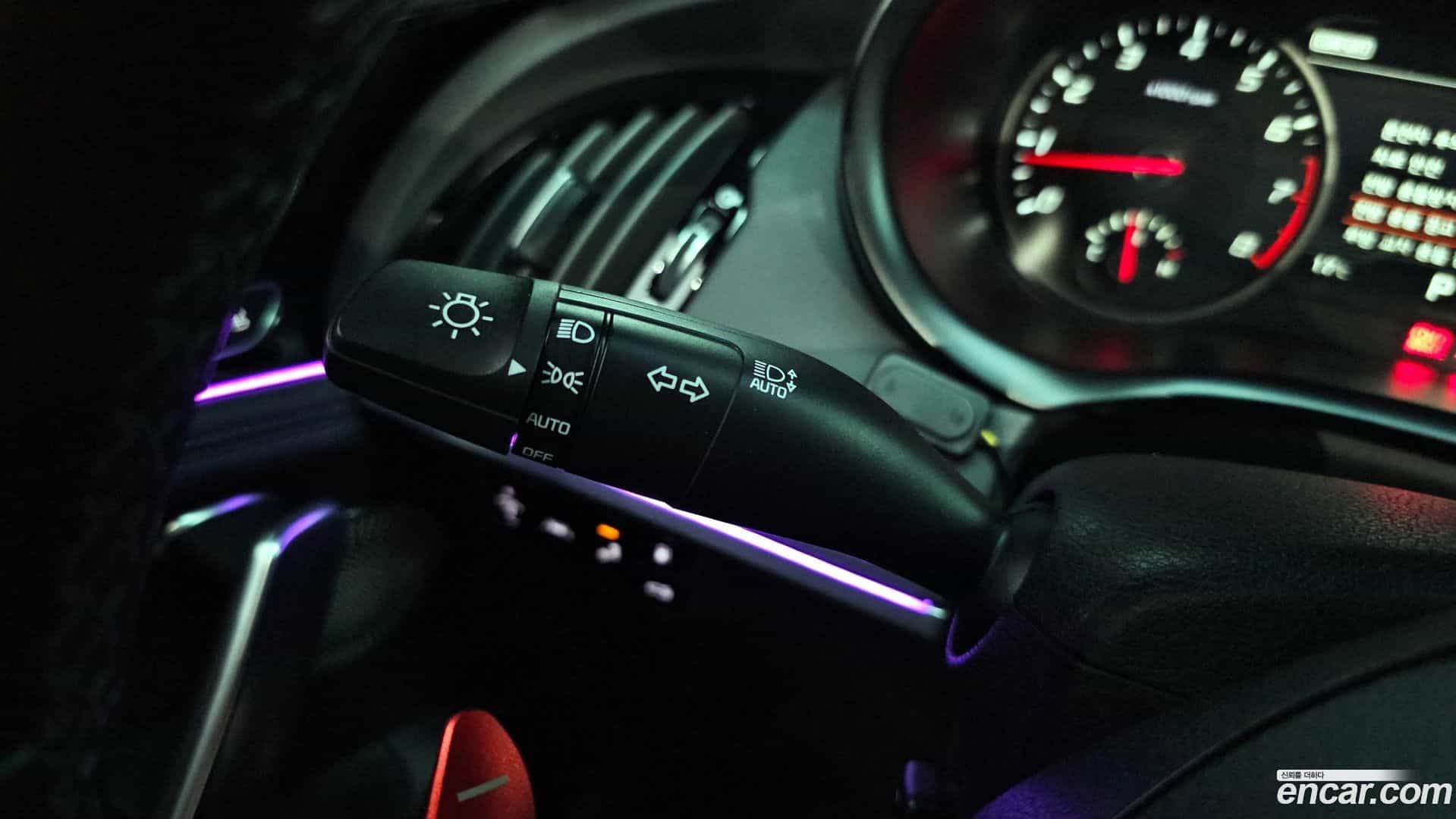 Stinger Kia 2017.7-OPTION-041