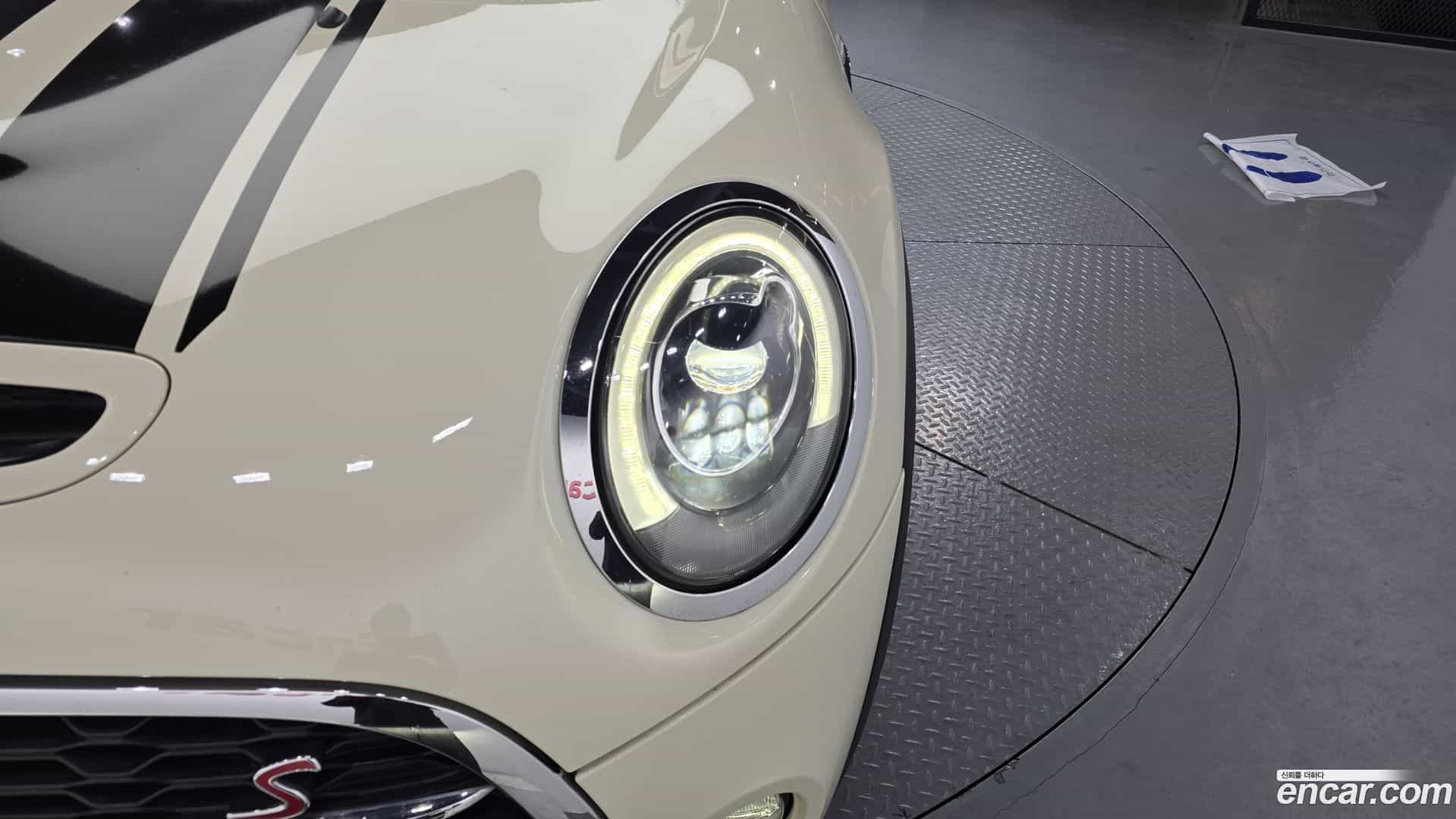 Cooper Mini 2018.3-OUTER-032