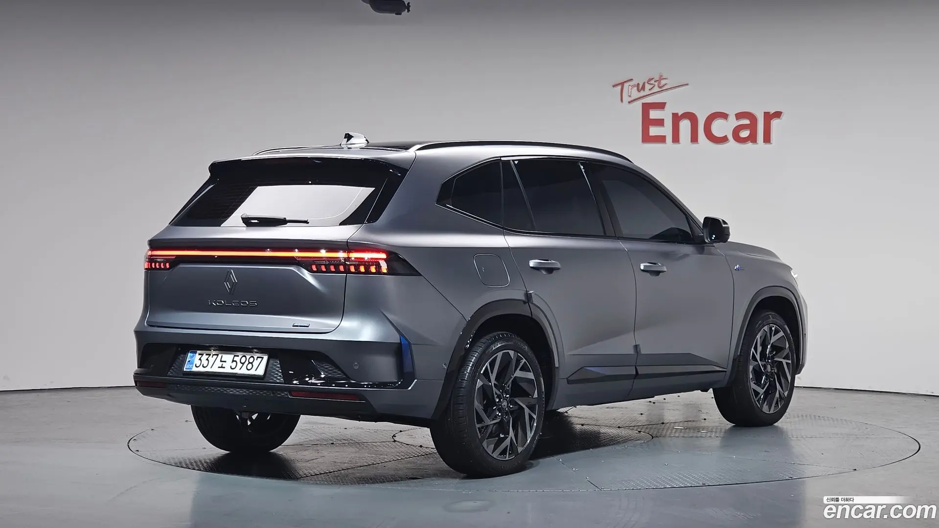 Main__Slider__Photo:Grand Koleos Renault Korea 2024.8-1