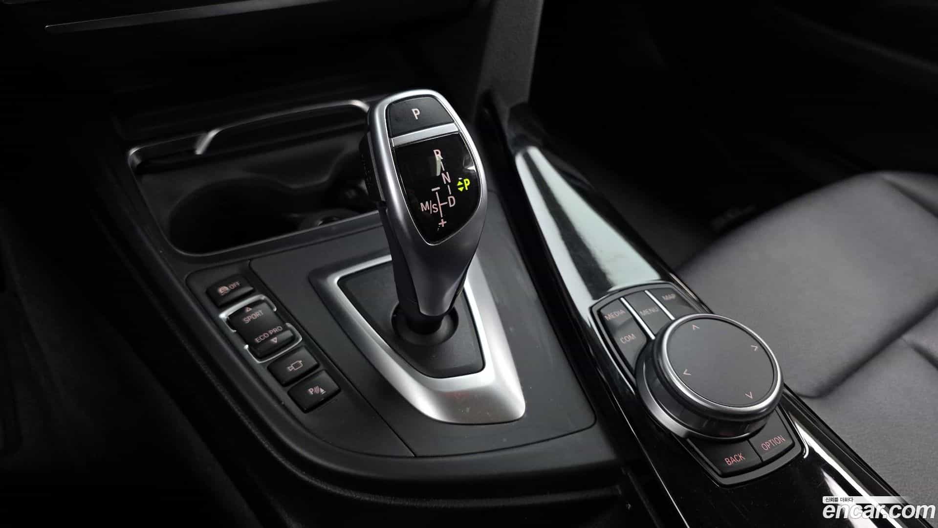 4-Series BMW 2019.8-INNER-009