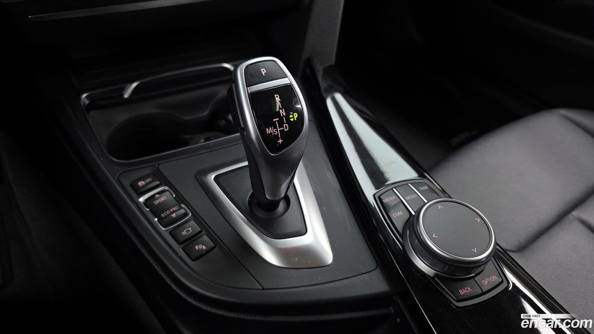Main__Slider__Photo:4-Series BMW 2019.8-8