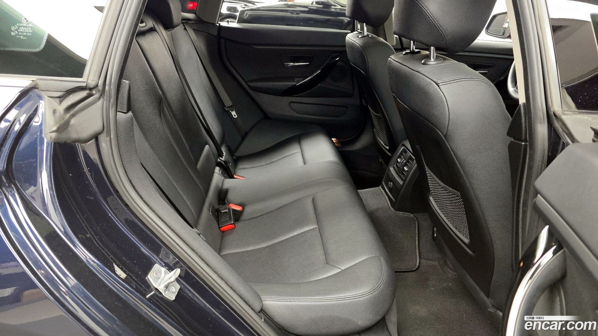 Main__Slider__Photo:4-Series BMW 2019.8-10