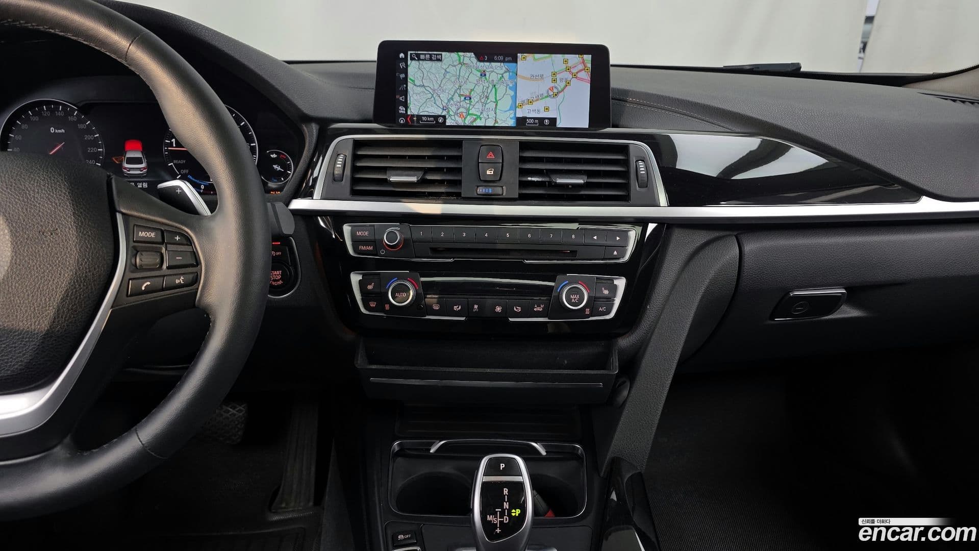 Main__Slider__Photo:4-Series BMW 2019.8-12