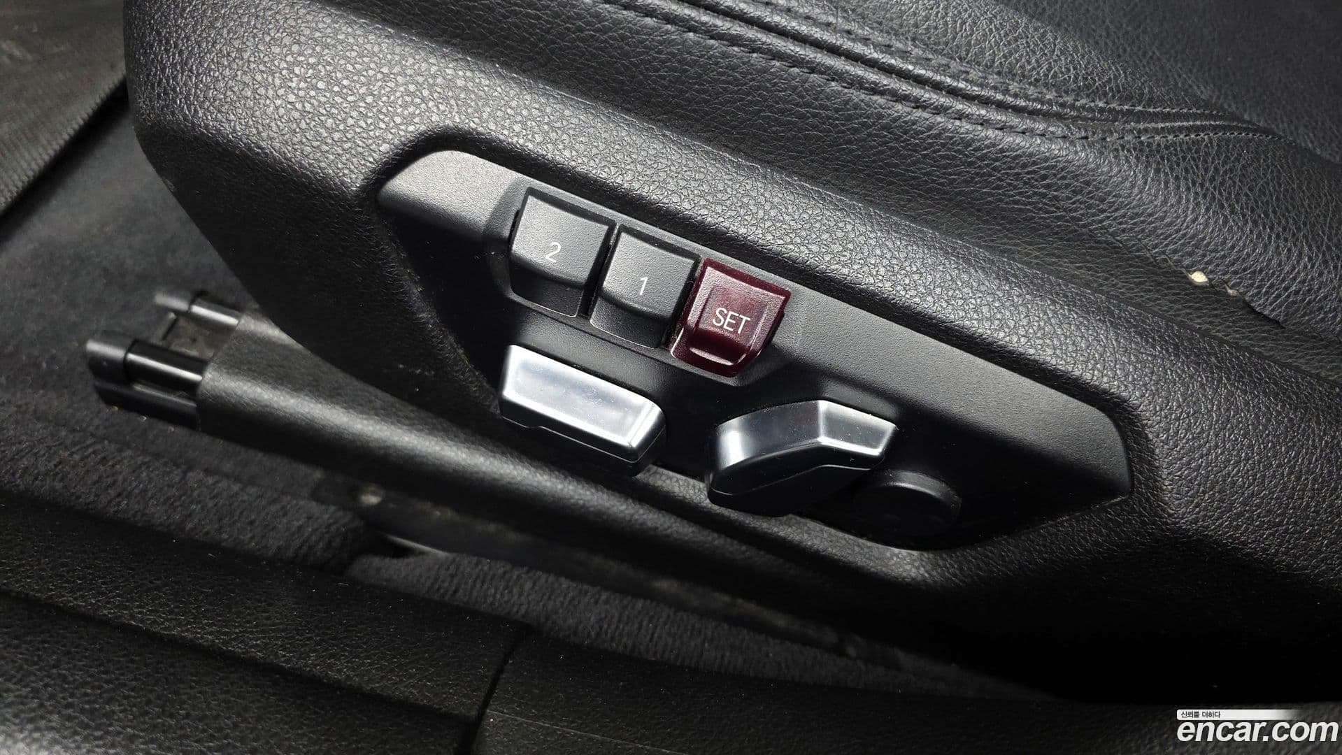 Main__Slider__Photo:4-Series BMW 2019.8-15