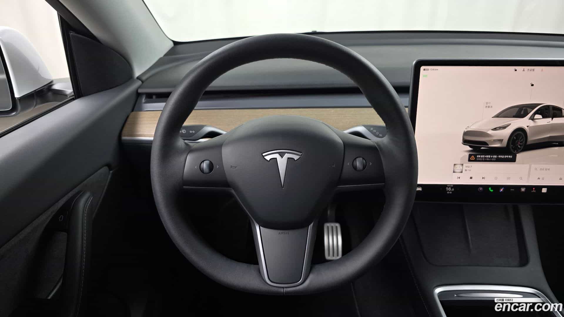 Model Y Tesla 2022.8-OPTION-017