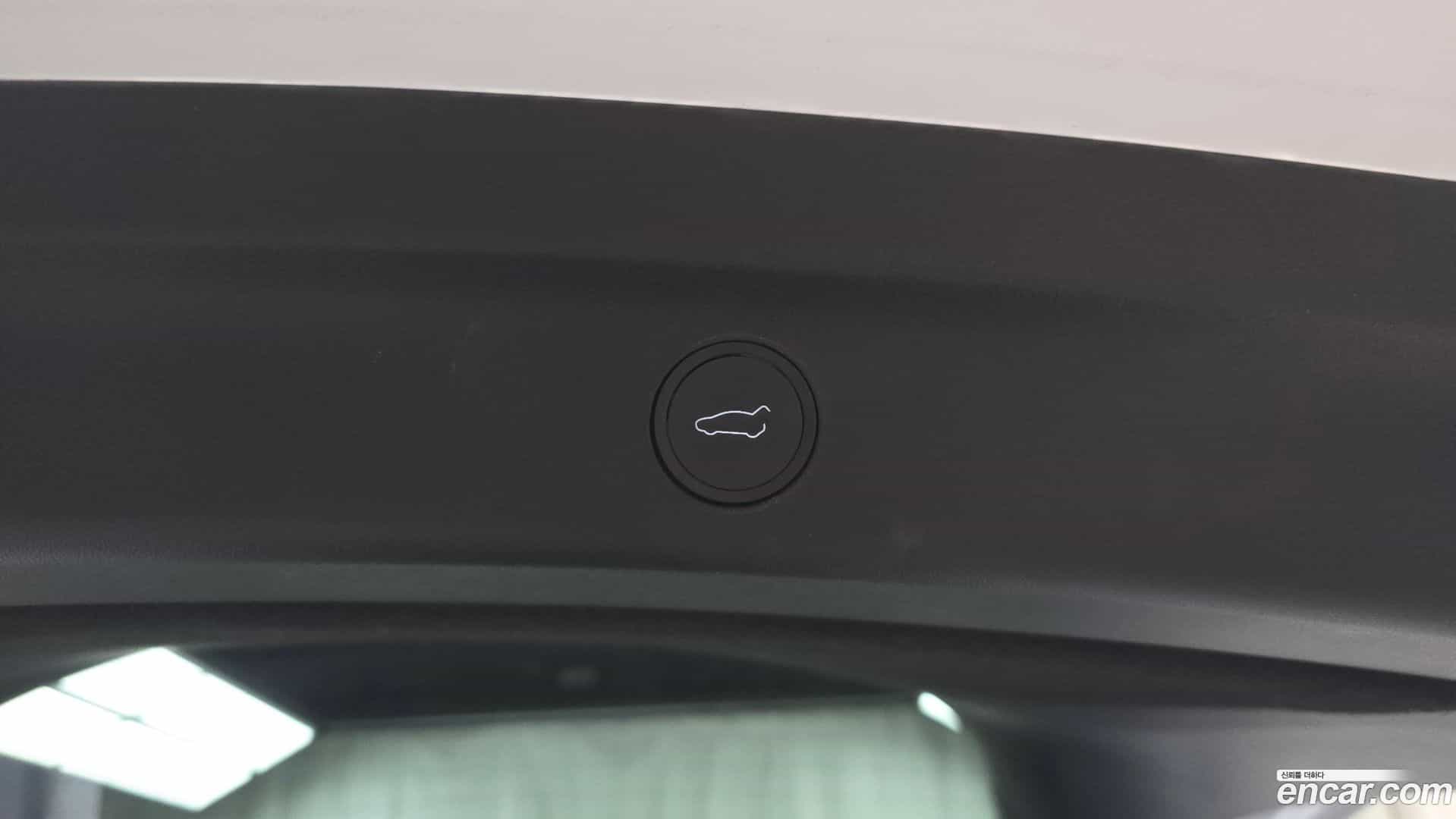 Model Y Tesla 2022.8-OPTION-045