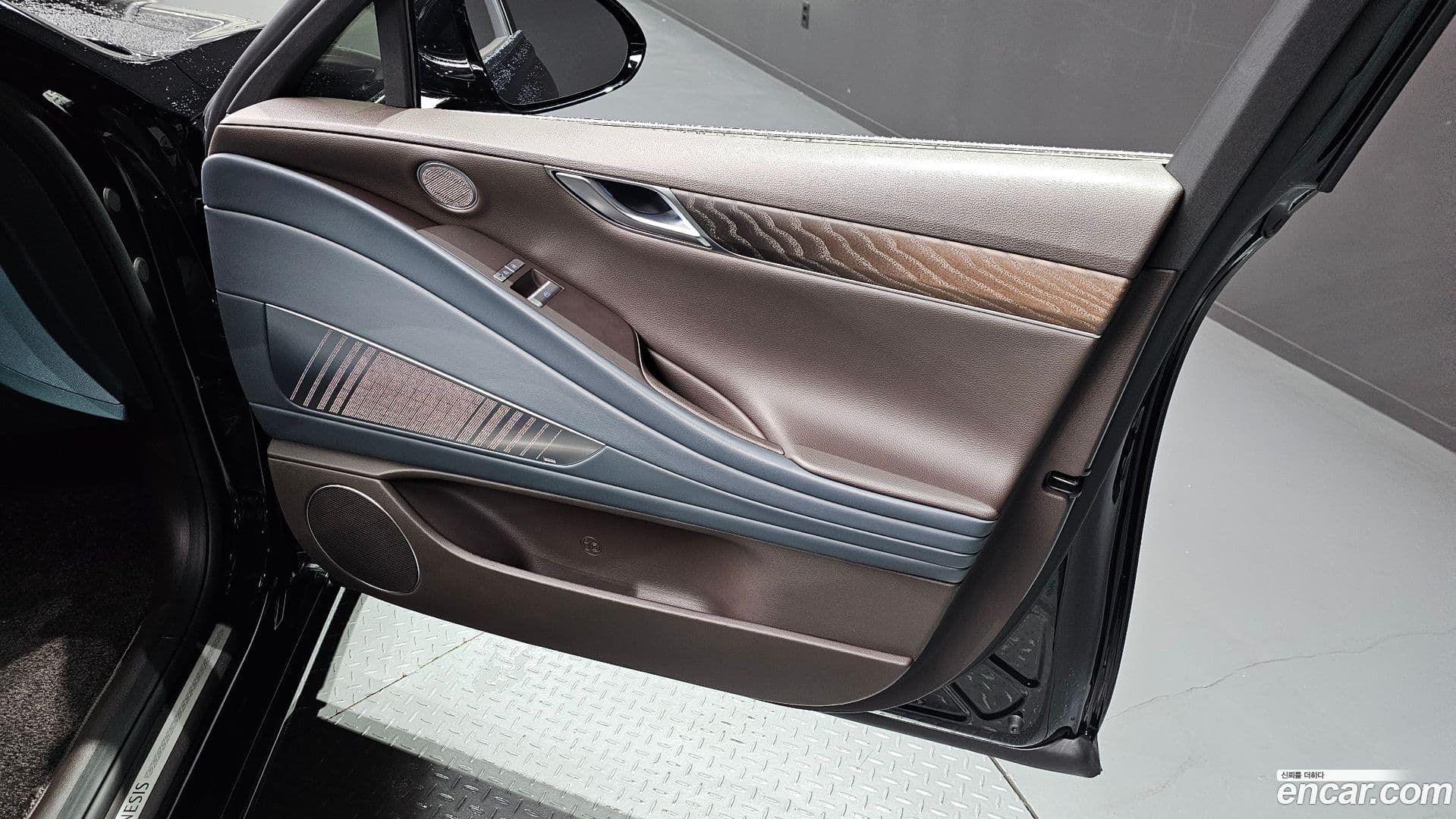 Main__Slider__Photo:G80 Genesis 2023.4-23