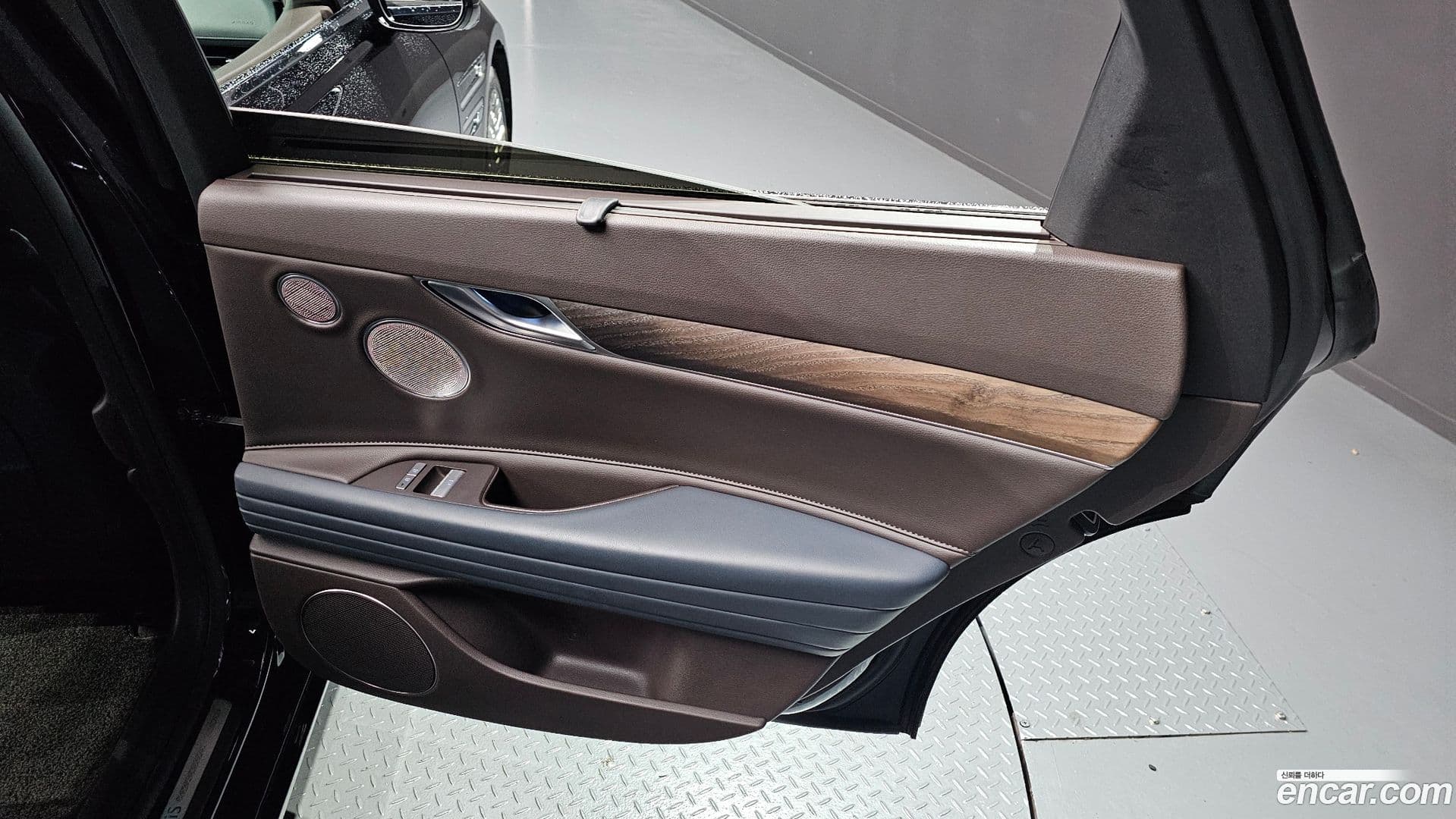 Main__Slider__Photo:G80 Genesis 2023.4-24