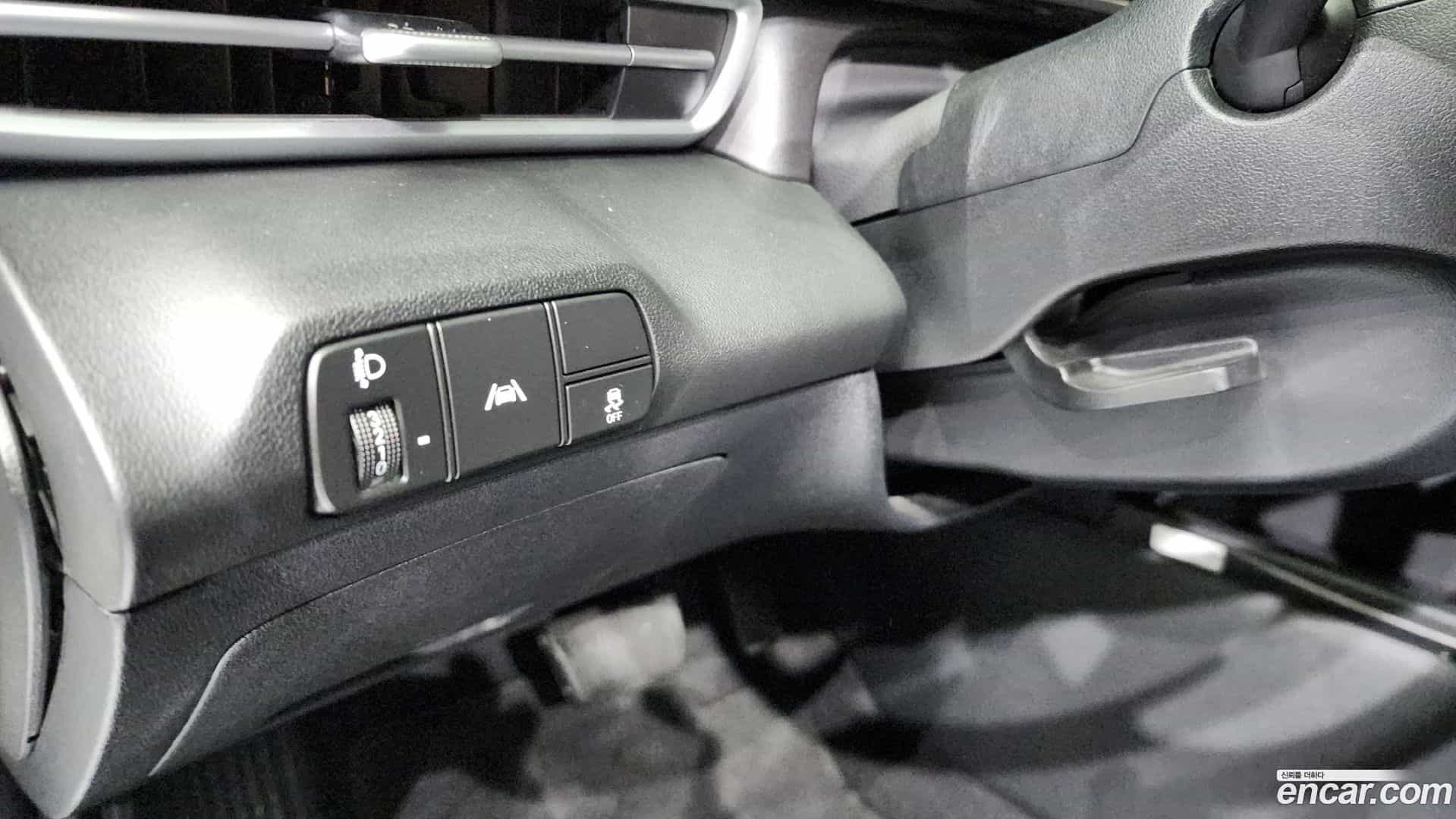AVANTE Hyundai 2023.2-OPTION-020