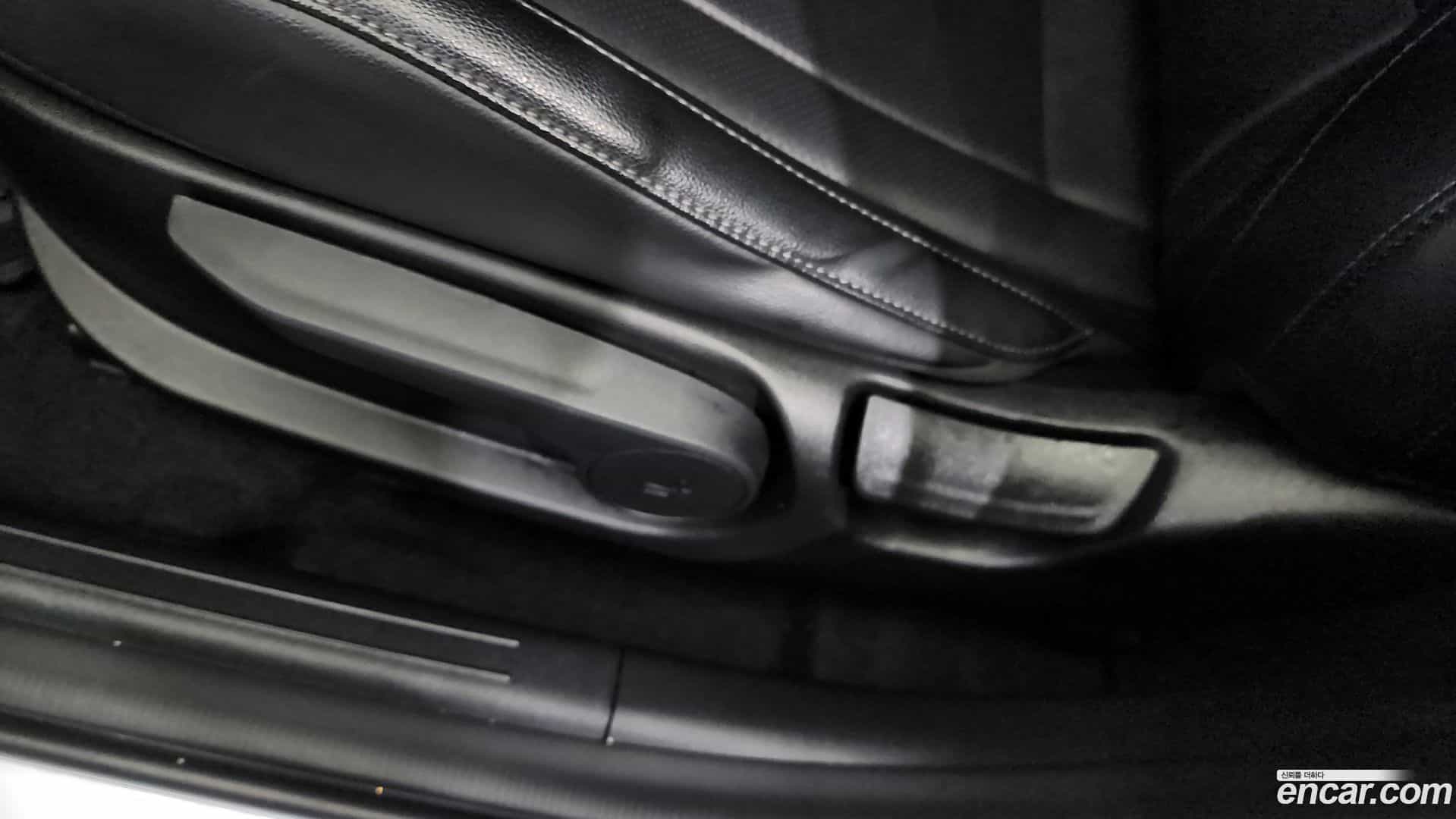 AVANTE Hyundai 2023.2-OPTION-044
