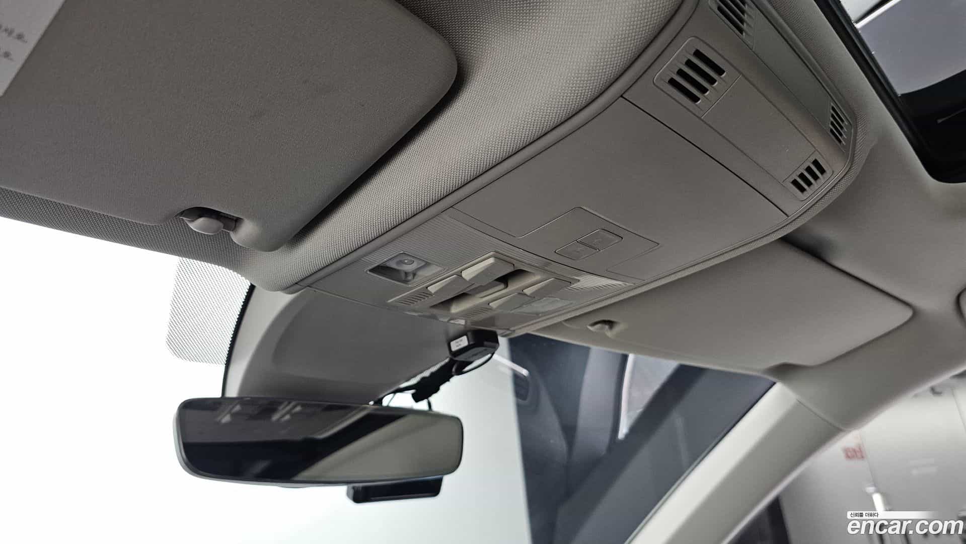 Tiguan Volkswagen 2018.10-OPTION-021