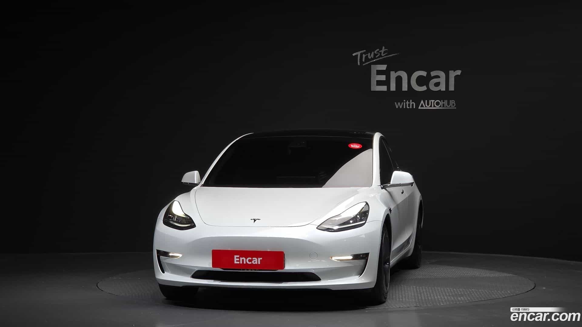 Model 3 Tesla 2020.8-OUTER-003