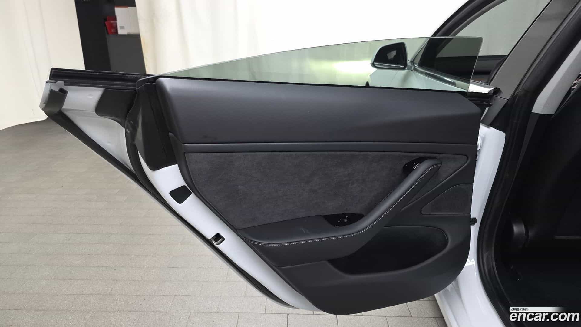Model 3 Tesla 2020.8-INNER-035
