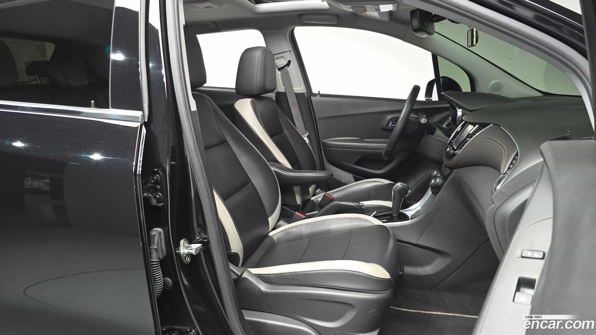 Trax Chevrolet 2017.10-OPTION-015