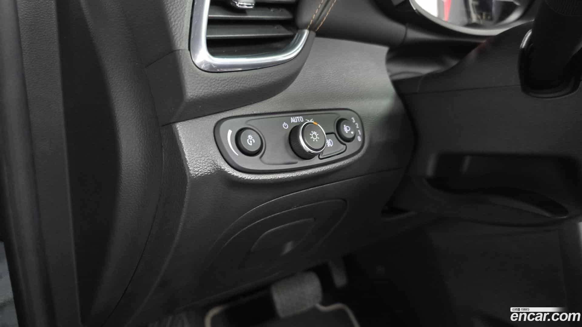 Trax Chevrolet 2017.10-OPTION-021